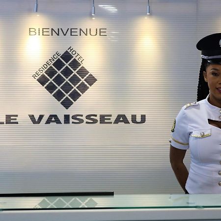 Hotel Le Vaisseau Abidjan Exterior photo