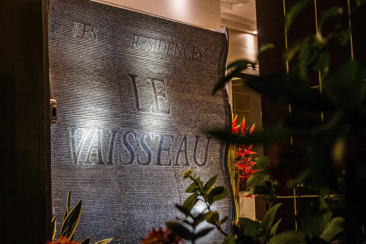 Hotel Le Vaisseau Abidjan Exterior photo