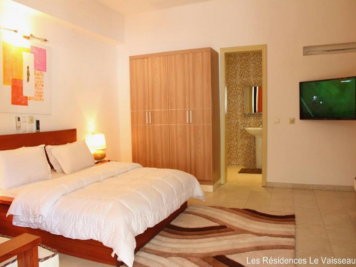 Hotel Le Vaisseau Abidjan Exterior photo